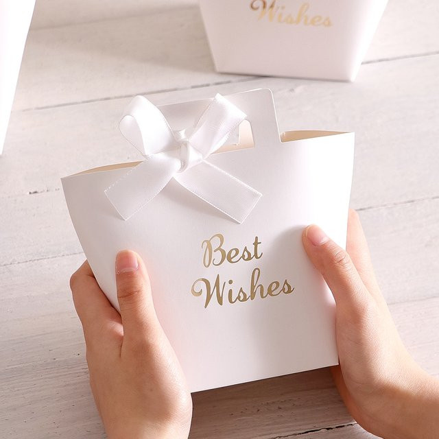 Set aus 5 Mini-Geschenkboxen für Hochzeiten mit Goldprägung Beste Wünsche und Schleifenbändern in Weiß und Gold - Bild 1