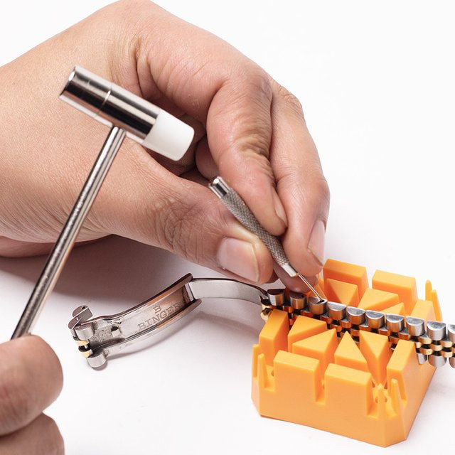 TINUORA Mini Hammer für Armbanduhren zur Uhrmacher Reparatur und DIY Wartung in Silber - Bild 1