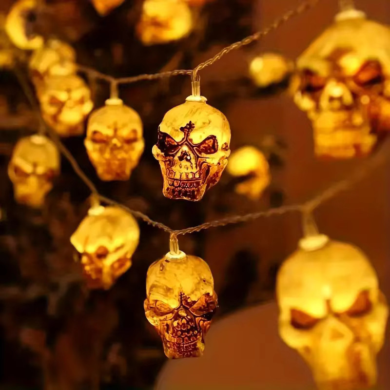 Halloween LED Lichterkette mit braunen Schädelköpfen in warmweiß für Indoor und Outdoor - Bild 3