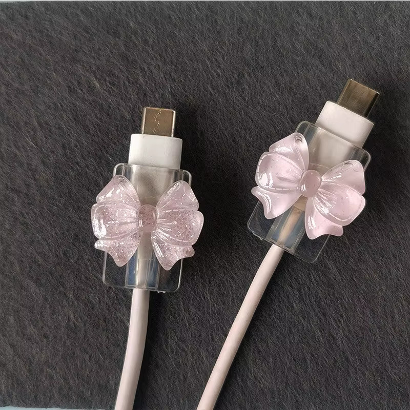 2er-Set Silikon Kabel-Schutzhülle mit rosa Schleifen Design, transparenter Kabelhalter zum Schutz deines Ladegeräts - Bild 2
