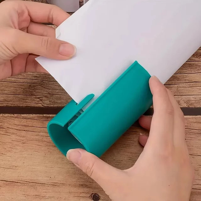 Tragbare Mini-Papierschneidemaschine für Geschenkpapier in Grün - Bild 1