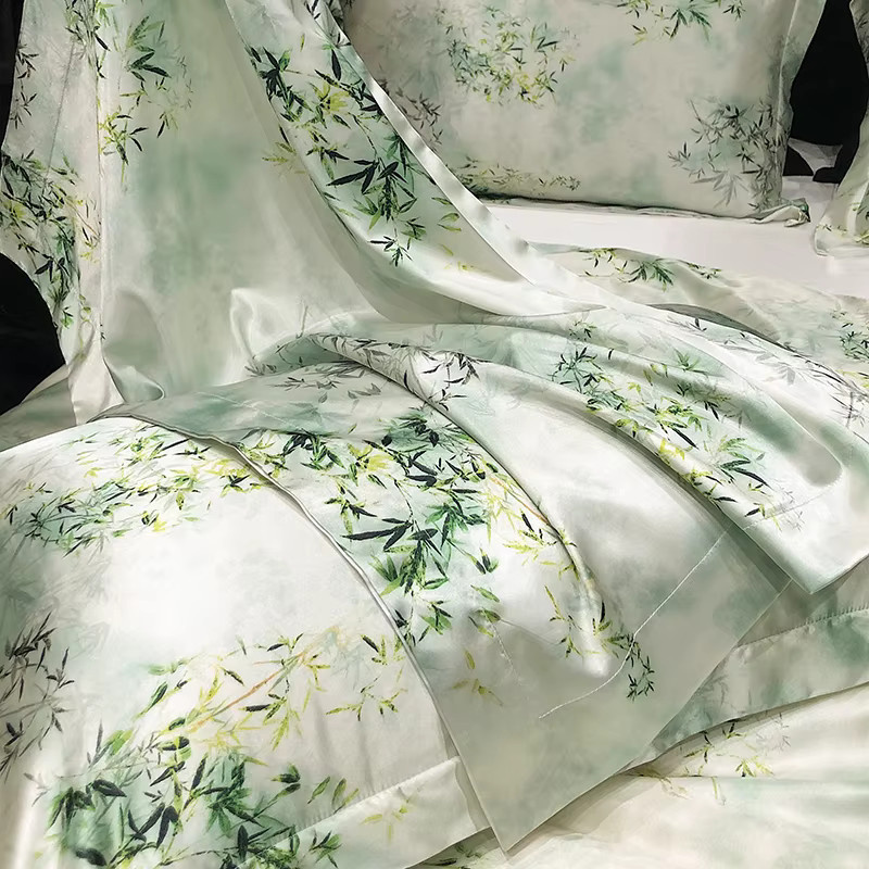 CHA YU PAI Kissenbezug aus natürlicher Maulbeerseide mit floralem Design in Grün, B/H: 48 x 74 cm - Bild 2