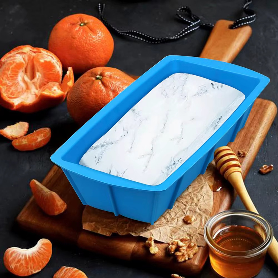 Wiederverwendbare Silikon Eiswürfelform für große Eiswürfel in Blau - Bild 4