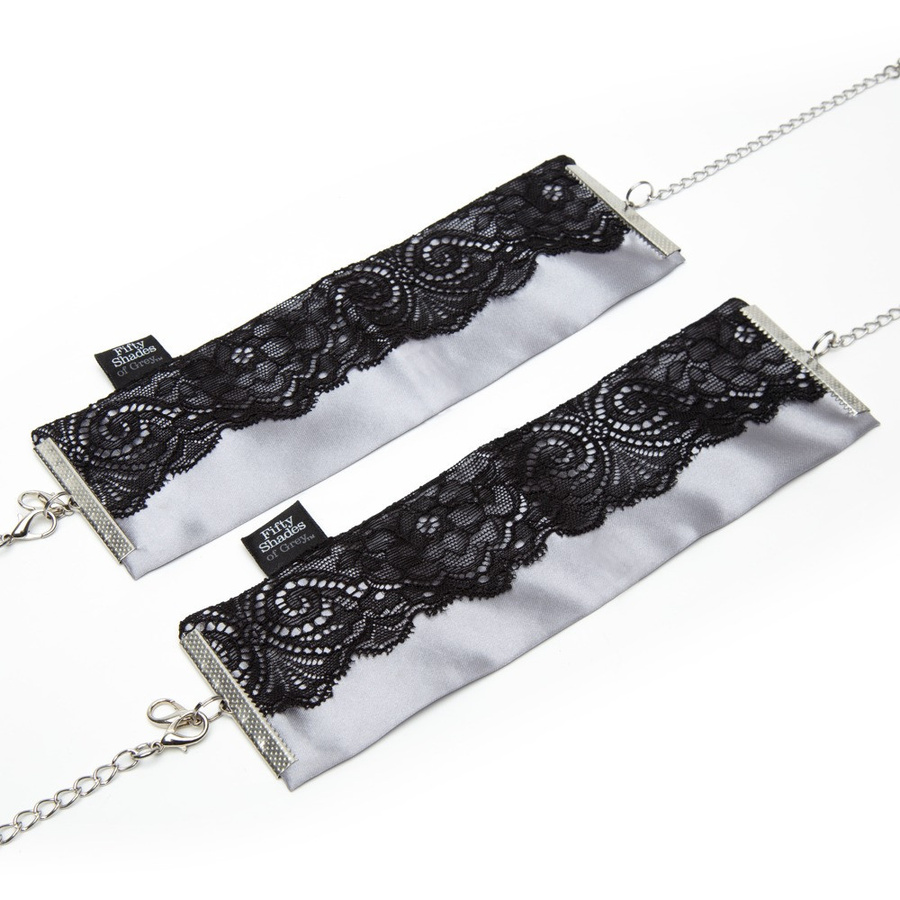 Fifty Shades of Grey Handfessel Play Nice Satin & Lace Wrist Cuffs, verstellbar - Bild 2