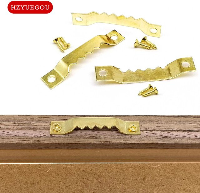 HZYUEGOU Bilderrahmen-Aufhänger Set aus Metall mit Schrauben, 50 Stück goldene Sägezahnhaken für Bilder und Spiegel, Breite: 7 mm, Tiefe: 40 mm - Bild 1