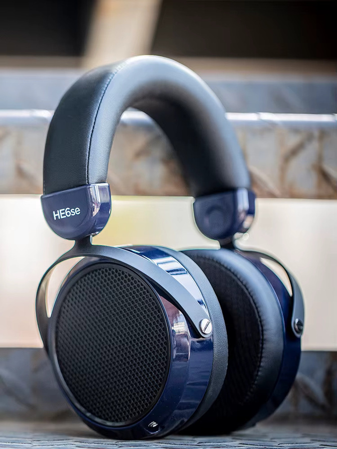 HIFIMAN HE6se Planar-Magnetische Over-Ear-Kopfhörer in Schwarz und Blau - Bild 4