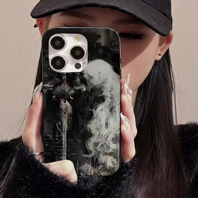 Handyhülle mit mittelalterlicher künstlerischer Malerei Hexe mit weißem Haar für iPhone 11 bis iPhone 16 Pro Max in Weiß und Multicolour - Bild 3