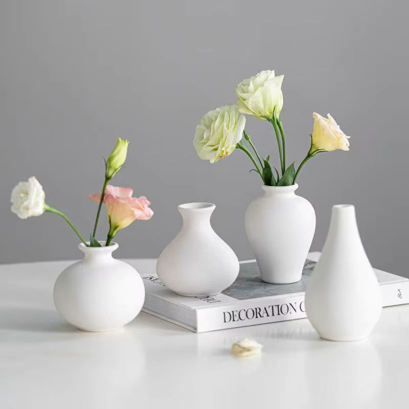 Fünfteiliges Keramikvasen-Set in Weiß im minimalistischen Design für deine Tischdekoration - Bild 1