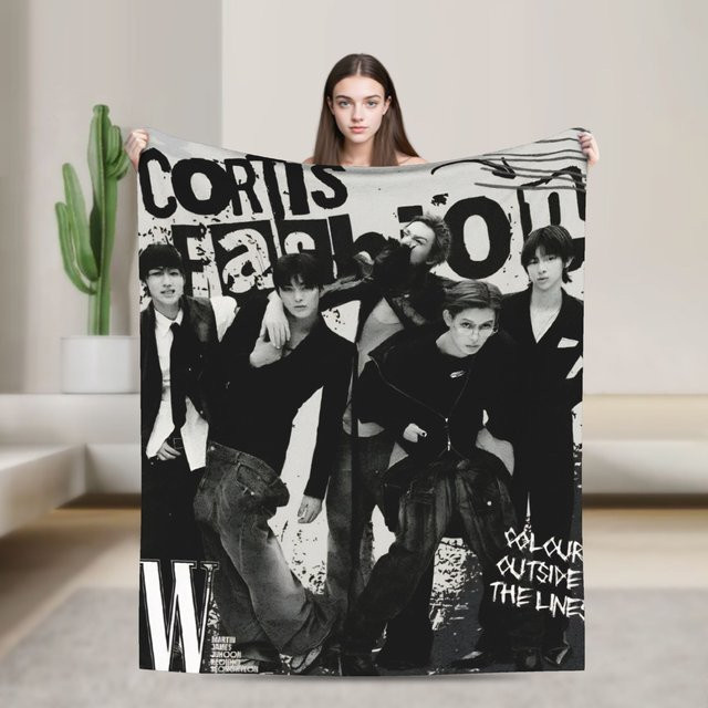 CORTIS Kpop Plüschdecke in Schwarz aus weichem Flanell-Polyester für Bett, Sofa und Couch - Bild 1
