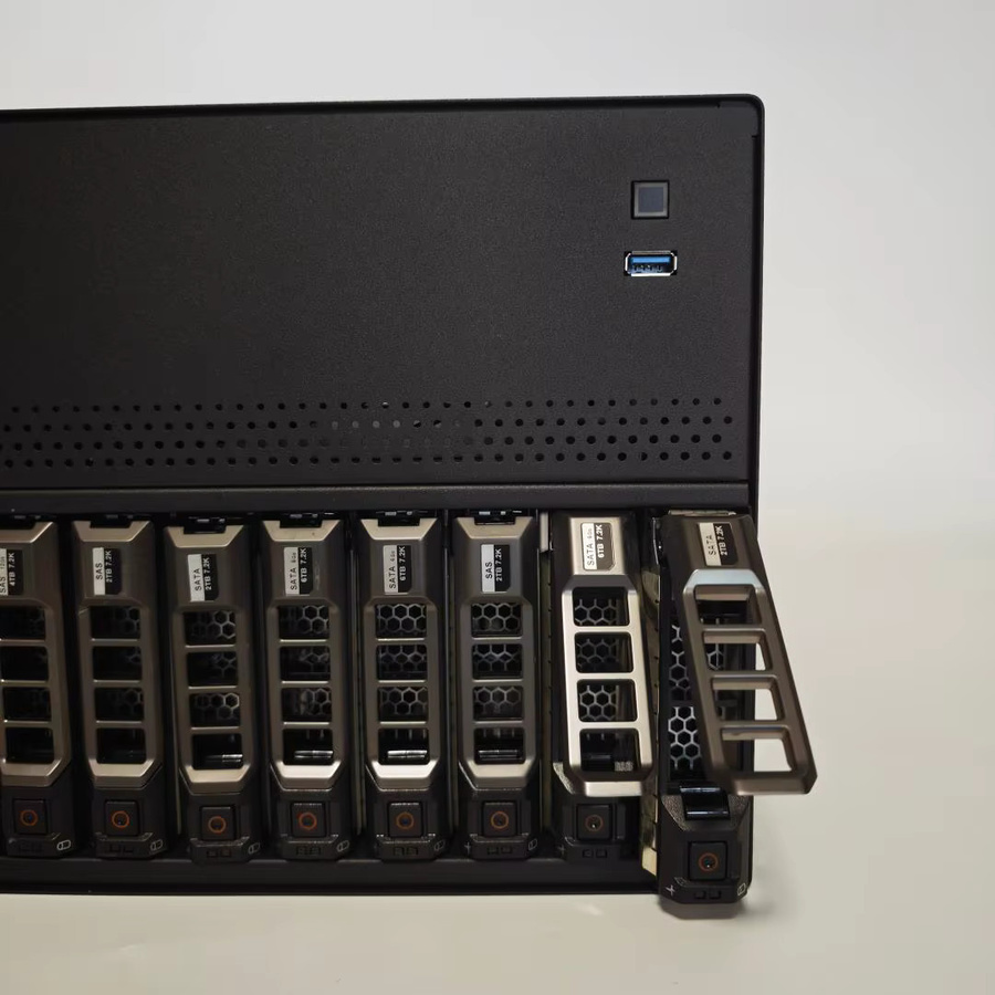 N10 NAS-Chassis in Schwarz mit Platz für 10 plus 2 Laufwerke, Micro-ATX-Mainboard-Unterstützung und Feiniu 1U-Netzteil für 8 Antriebe - Bild 4