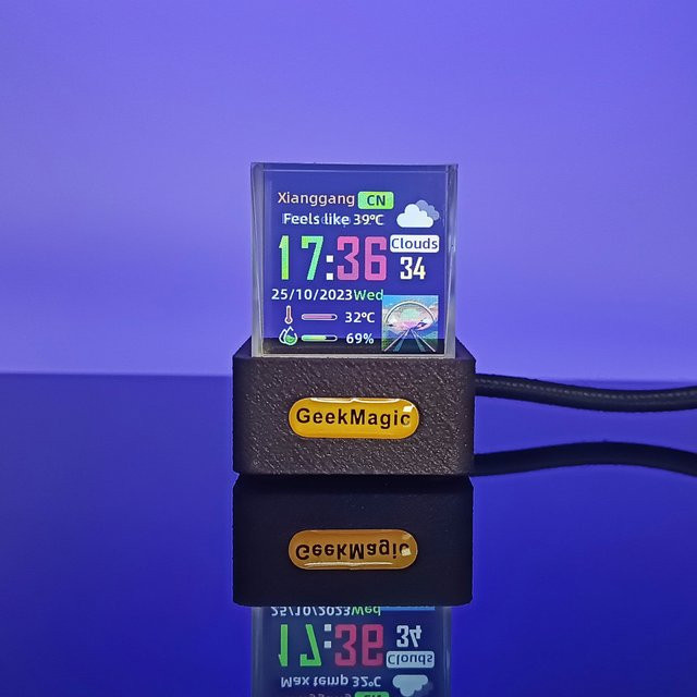 GeekMagic Mini-Kristalldisplay mit WiFi Wettervorhersage und Desktop-Uhrstation in Transparent/Weiß - Bild 1