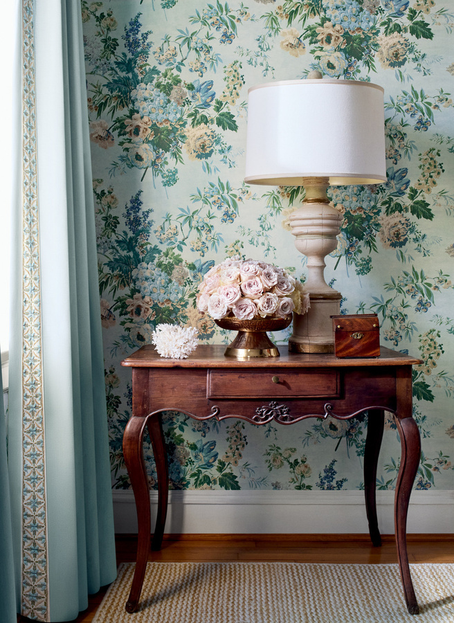 Anna French Tapete Garden Club Blau mit floralem Naturmotiv aus Vlies - Bild 2