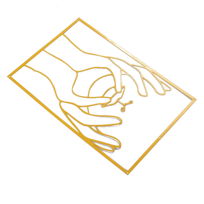OutsideWorld Minimalistische Wandkunst aus Metall in Gold mit abstraktem Frauenmotiv, B: 45 cm, H: 30 cm - Bild 1