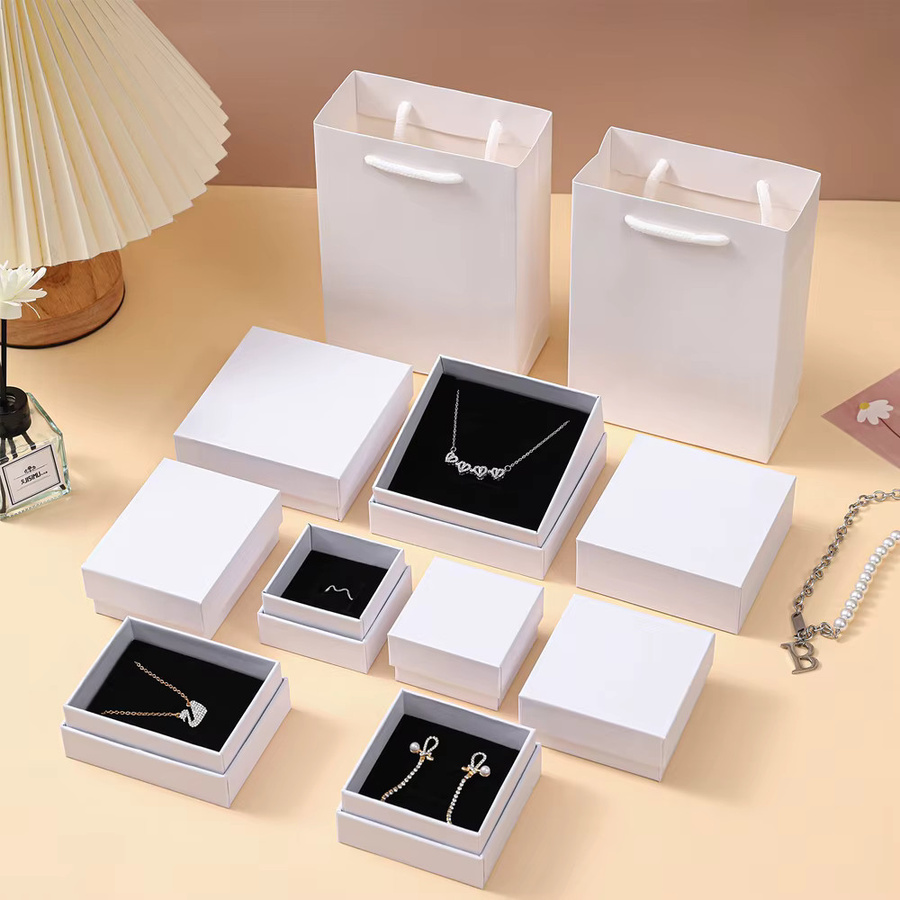 10 Stück elegante Schmuck-Papierboxen aus Kraftpapier für Ringe, Ohrringe und Halsketten in Braun, Schwarz oder Weiß - Bild 2