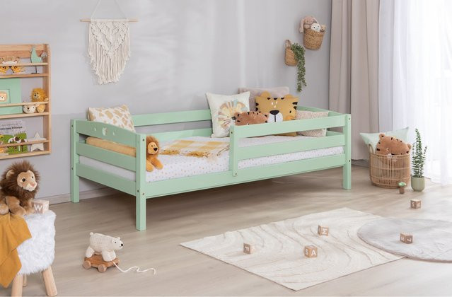 TiCAA Einzelbett Eli aus Massivholz Kiefer in Grün, Kinderbett und Jugendbett im skandinavischen Design, B/T/H: 90 x 200 cm - Bild 1