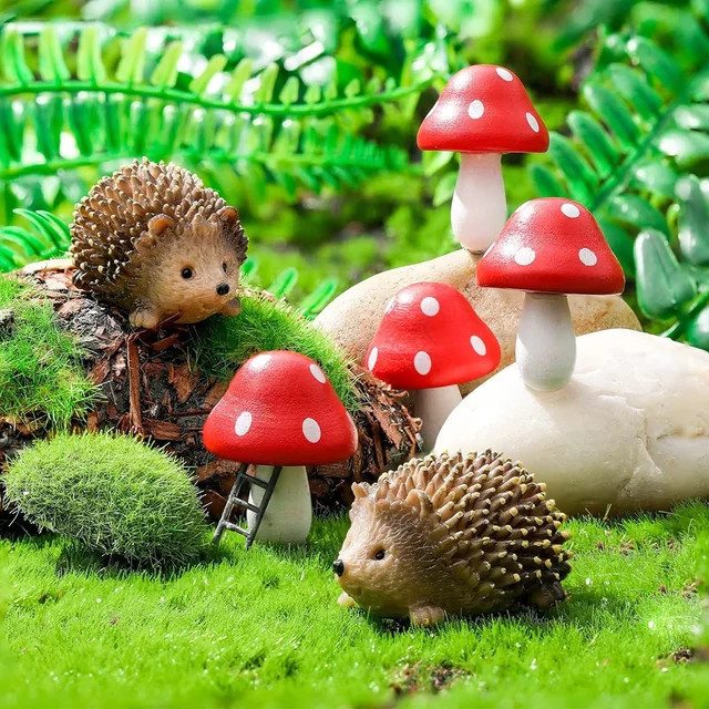 MICROUND Outdoor Fairy Wild Garden Deko-Set mit Igel aus Harz und Holz-Pilzen in Mehrfarbig für Bonsai und Pflanzen-Miniaturen - Bild 1