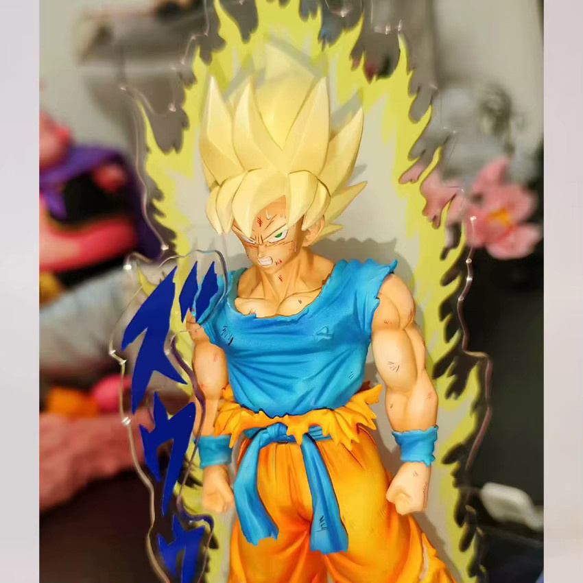 Bandai Dragon Ball Son Goku Super Saiyajin Actionfigur, 20cm, Kunststoff - Bild 3