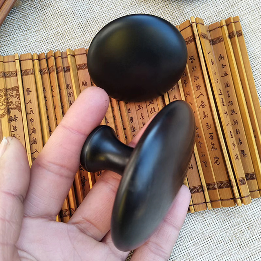 Pilzform Massagesteinwärmer aus Basalt, Gesicht, Unisex - Bild 2