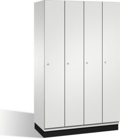 C+P Umkleidespind Cambio auf Sockel mit 4 Abteilen, Farbe Lichtgrau, H x B x T: 195 x 120 x 52,5 cm - Bild 1