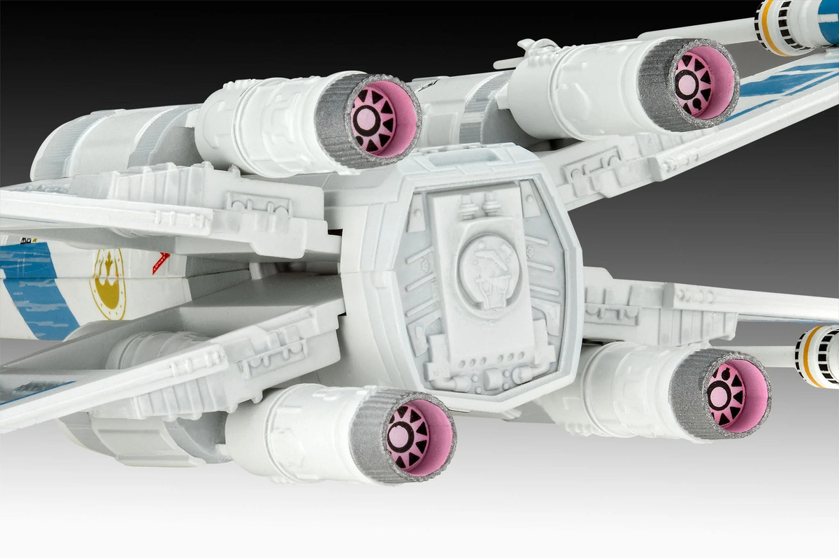 Revell Star Wars New Republic X-Wing Fighter, Weltraum - Bild 4