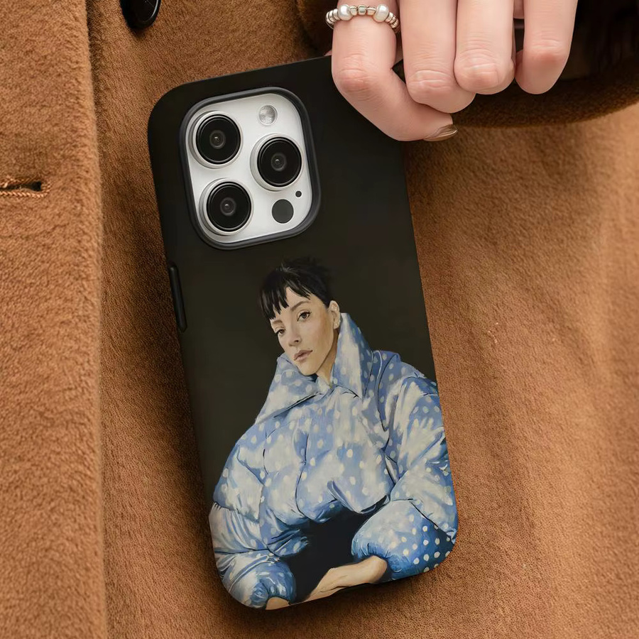 Lily A-Allen West End Girl Handyhülle für iPhone 17 16 15 14 13 12 Pro Max Plus, glänzende HD-Doppelschicht-Flüssigkeitshartschale, Farbe: Weiß - Bild 3