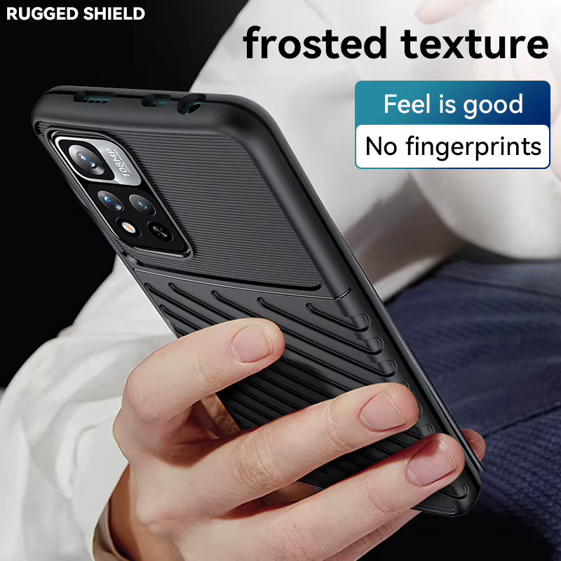 Stoßfeste Silikon-Handyhülle für Xiaomi Poco X4 NFC 5G und Xiaomi 11i Hypercharge in Schwarz - Bild 3