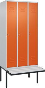C+P Spind Classic PLUS Garderobenschrank mit Sitzbank, 3 Abteile, Lichtgrau, B/T/H: 2120 x 900 x 815 cm - Bild 1