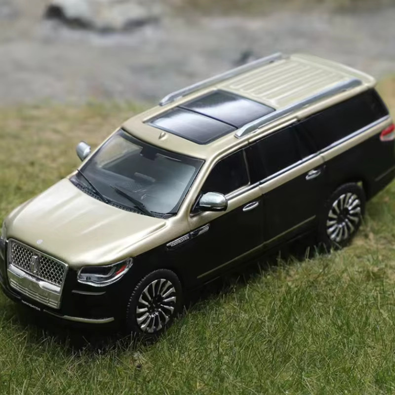 SHADOW PRO Lincoln Navigator SUV, Modellauto, Maßstab 1:64, Metall, Schwarz - Bild 2