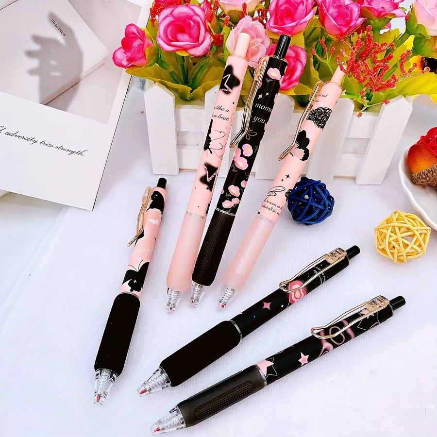 6er Set Einziehbare Gelstifte mit Schmetterling und Rosen-Blumen-Design, 0,5 mm feine Spitze, Schwarze Tinte, Mehrfarbig - Bild 5