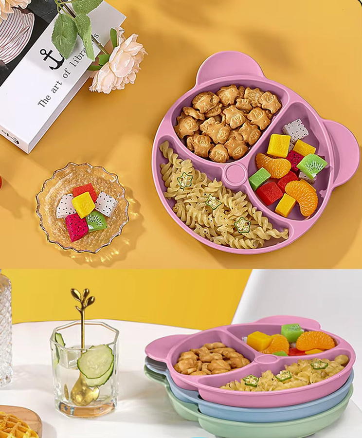 Silikongeschirr-Set Bärenanzug für Kinder mit Saugplatte, geteiltem Futterteller, Löffel und Gabel, Anti-Kipp-Set in Blau oder Pink - Bild 3
