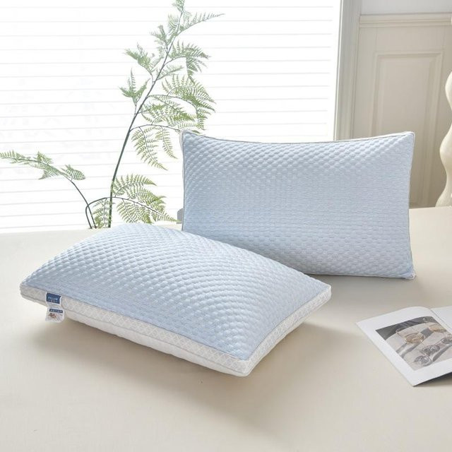 Yiran Furniture Iced Bean Bohnenkissen aus Eisseide für die Halswirbelsäule, B/B: 74 x 48 cm - Bild 1