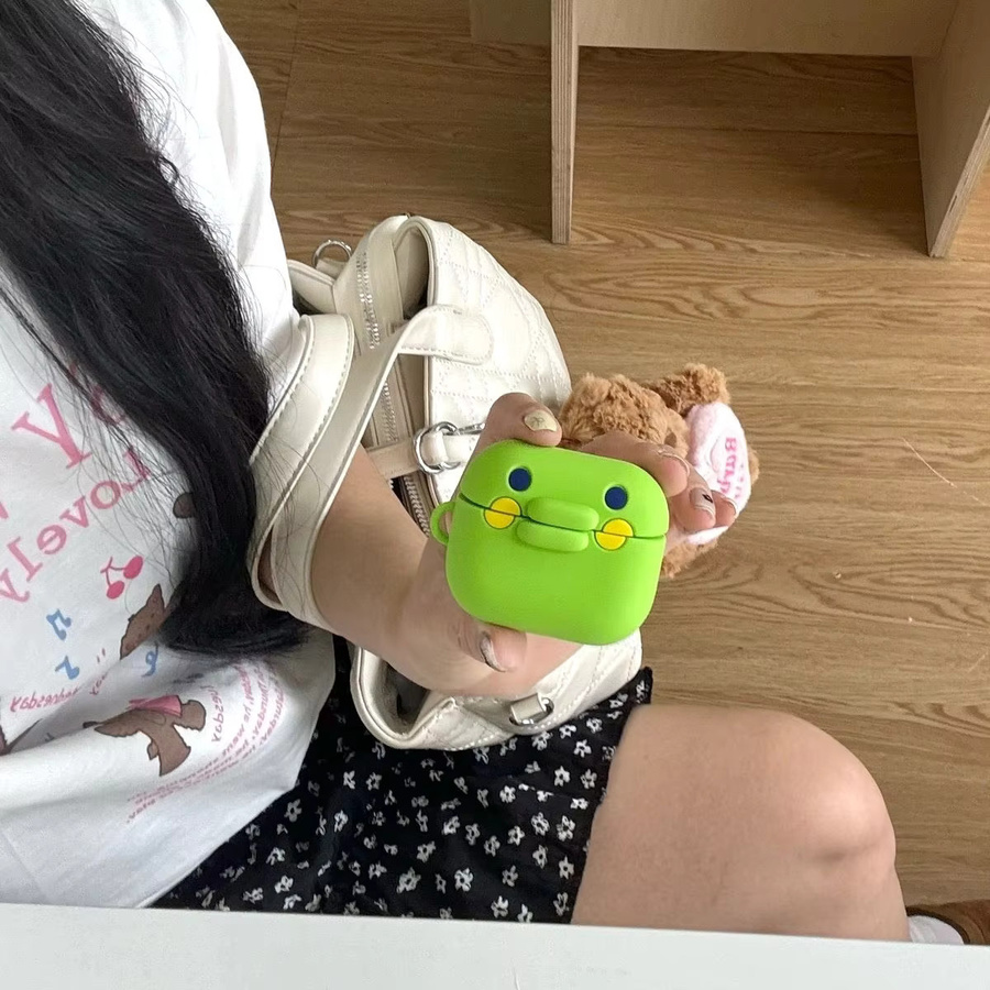 Silikonhülle für Apple AirPods Pro in Grün mit lustigem Cartoon-Großmaul-Frosch-Design - Bild 2