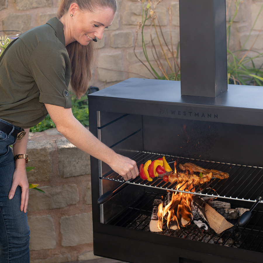 Westmann Grill- und Gartenkamin aus Metall in Schwarz, B/H/T: 90 x 160 x 41 cm - Bild 4