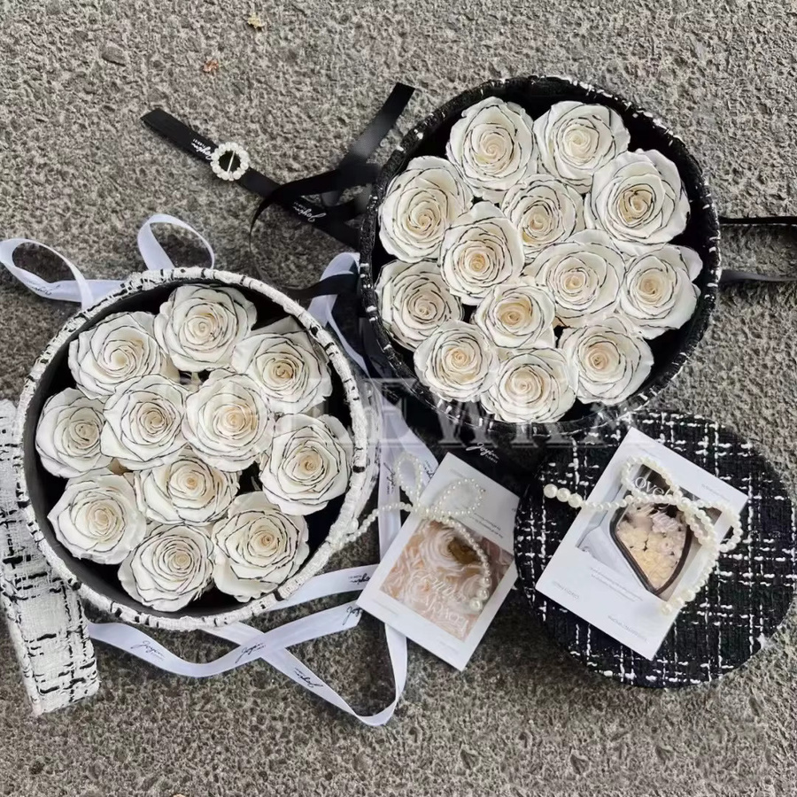 6 Stück Künstliche Chanson-Rosen von Spilewka in Pink und Schwarz, Duftende Seifenblumen-Köpfe für Hochzeitsdekoration und DIY-Geschenke, Durchmesser: 7 cm - Bild 3