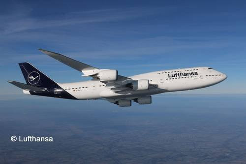 Revell Boeing 747-8 Lufthansa Flugzeug Bausatz 1:144 - Bild 1
