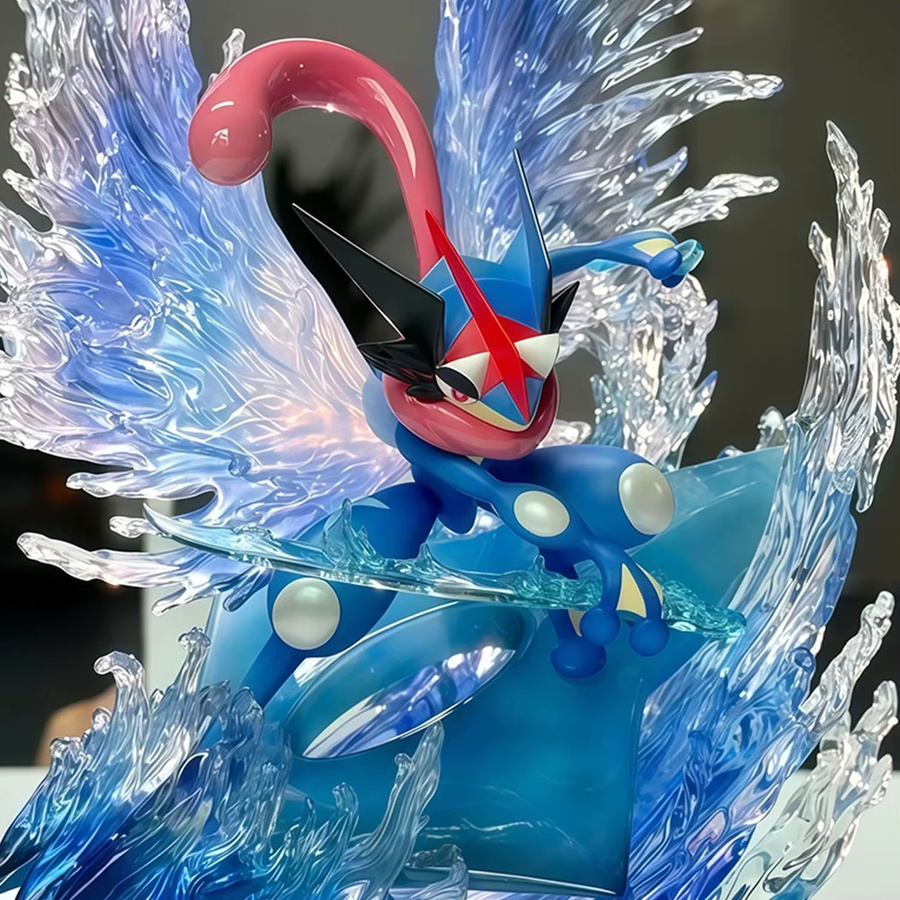 Pokemon Greninja Schmetterling Vierblättriges Kleeblatt Dekorationsfigur in Blau - Bild 3