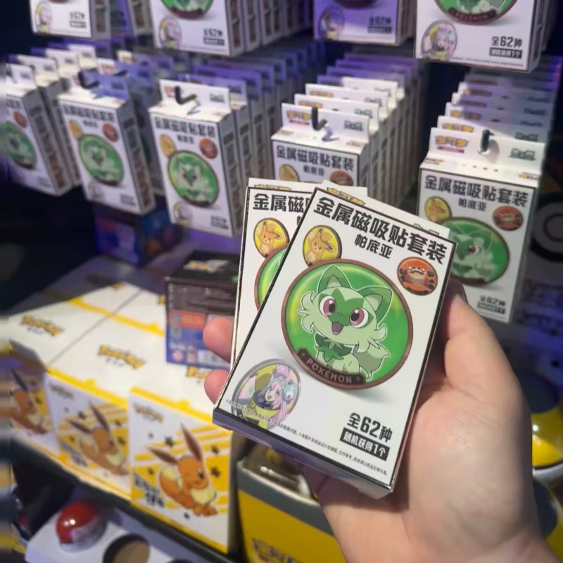 Bandai Pokémon Paldea-Form Kühlschrankmagnet-Abzeichen, Metall, Bunt / Mehrfarbig - Bild 3