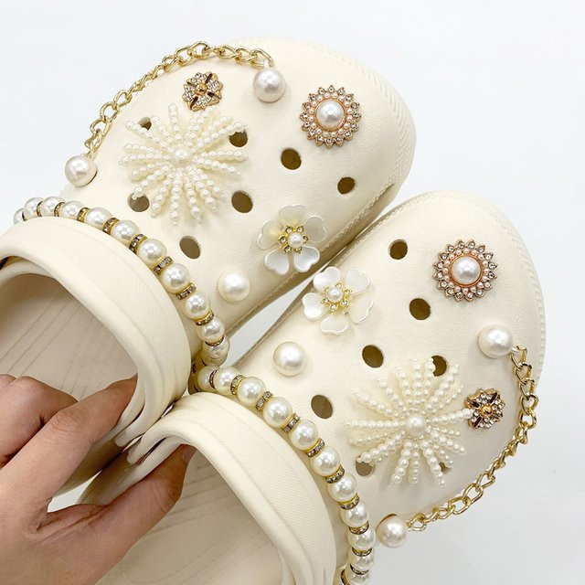 SMATLELF Schuh-Charms, Goldene Perlenblume, 1 Set - Bild 1