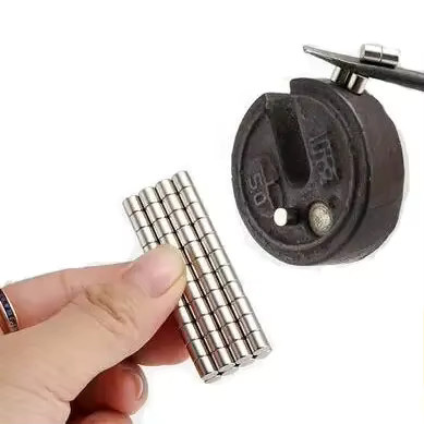 50 Stück runde Permanentmagnetscheiben in Silber, Durchmesser: 5 mm, Höhe: 5 mm - Bild 4