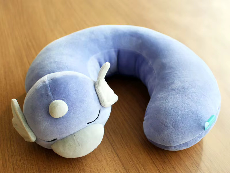 DUODUOBAO Dratini Plüsch-U-Nackenkissen, Pokémon, 35cm - Bild 4