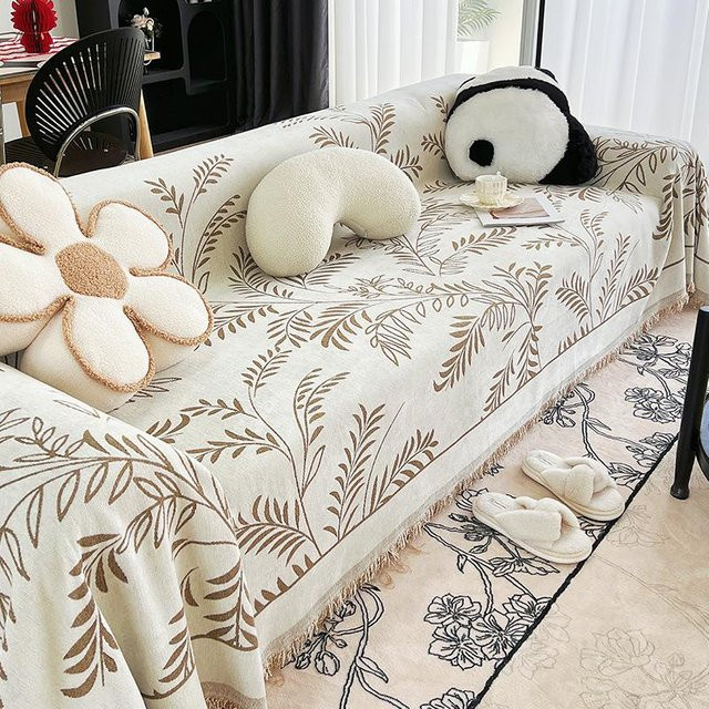 Yishu Chenille Sofa-Bezug mit floralem Muster, rutschfest und kratzfest, B/B: 110 x 110 cm, Farben: Grün und Beige - Bild 1