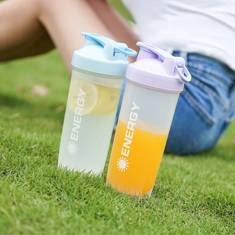 Sport Shaker für Fitness und Proteinshakes mit Mixball und integrierter Waage, Grau, 500/700 ml - Bild 4