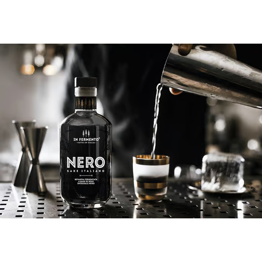 In Fermento, Schwarzer Sake Nero, Obst- & Kräuterbrand, Piemont, 0,5 l - Bild 2