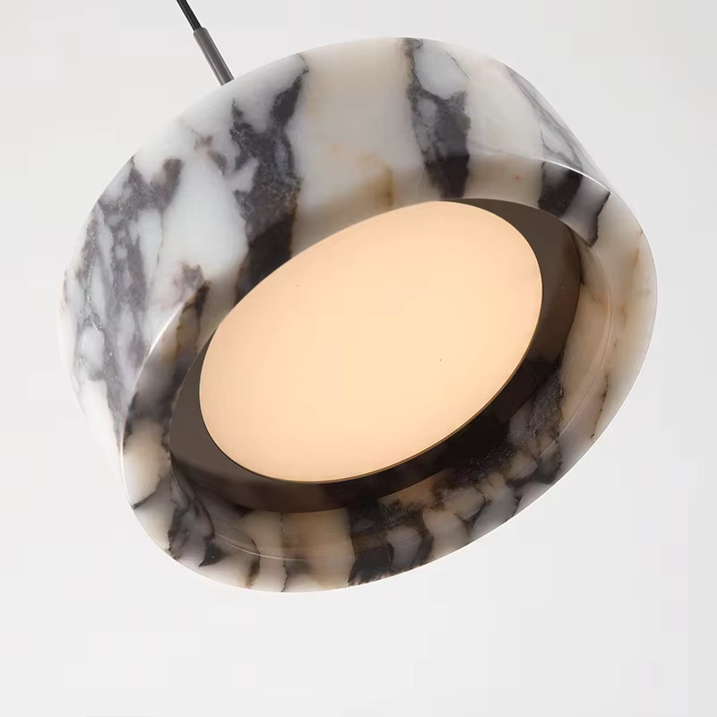 Moderne Runde Naturstein-Pendelleuchte in Schwarz mit LED und warmweißem Licht für Wohnzimmer und Schlafzimmer - Bild 3