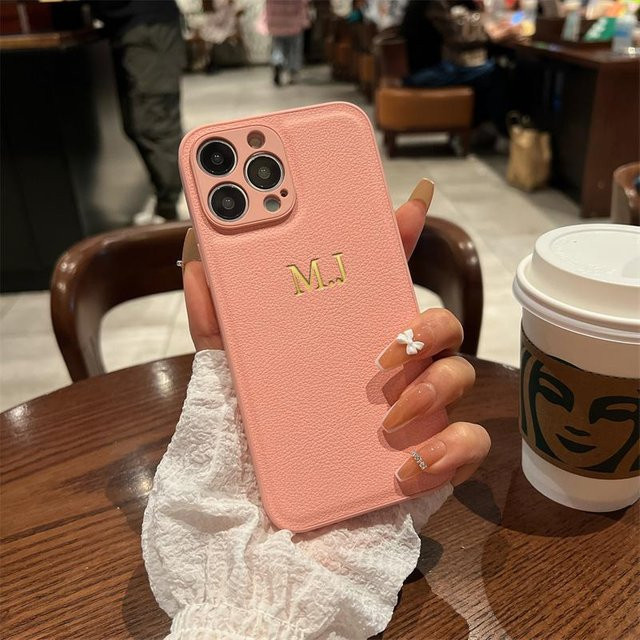 Personalisierte Lederhülle mit Initialen für iPhone 11 bis iPhone 17 Pro Max in Rosa - Bild 1