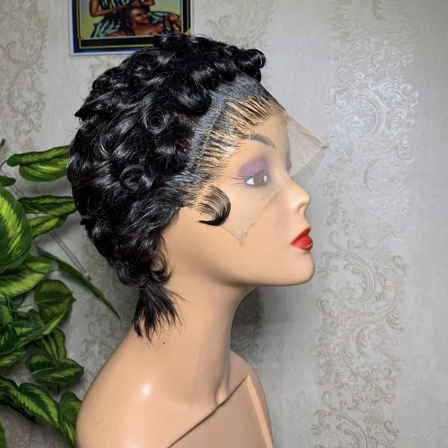 UVEOUS Pixie Cut Echthaarperücke, 13x4 HD Lace Frontal, Lockig - Bild 1