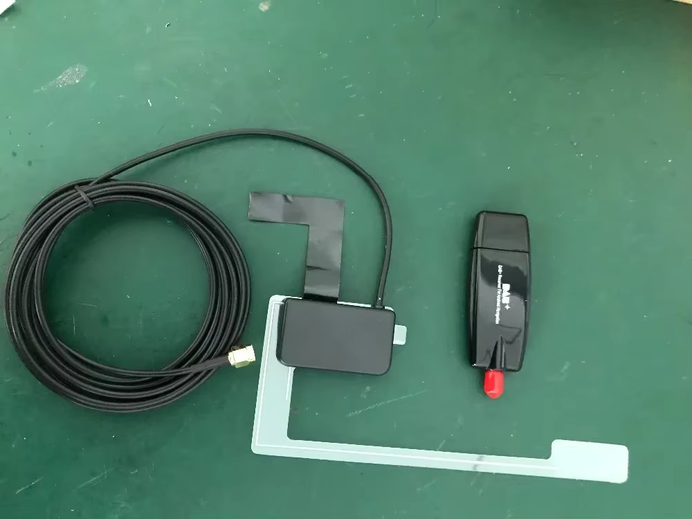 Hizpo USB-C GPS-Antennen-Adapter für Android Autoradio Multimedia-Player in Schwarz - Bild 2