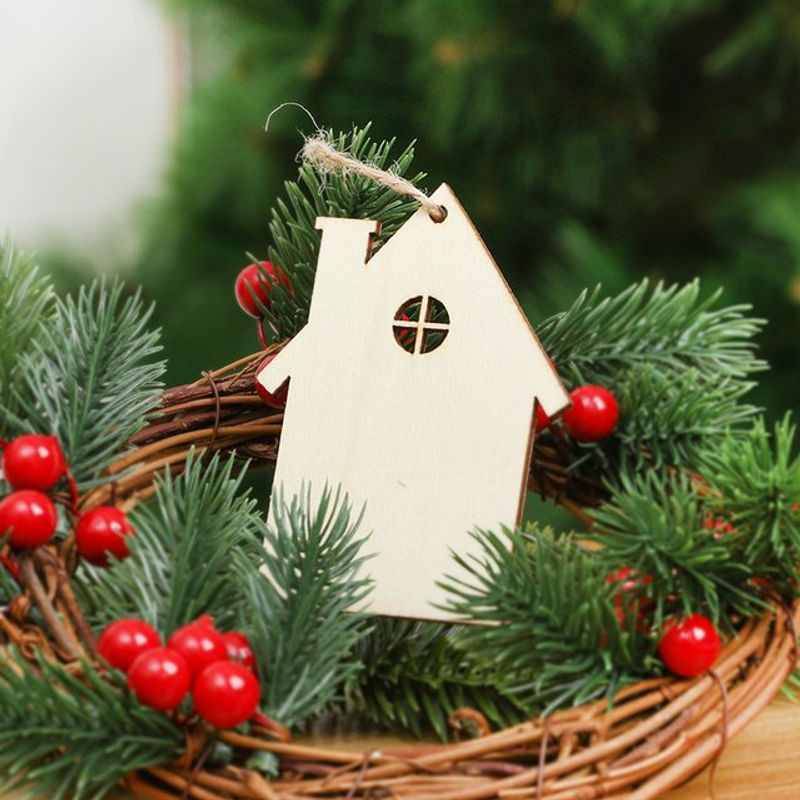 10 Stück Holzhaus Hängeornamente aus Holz in Beige für Weihnachtsdekoration und DIY Handwerk - Bild 1