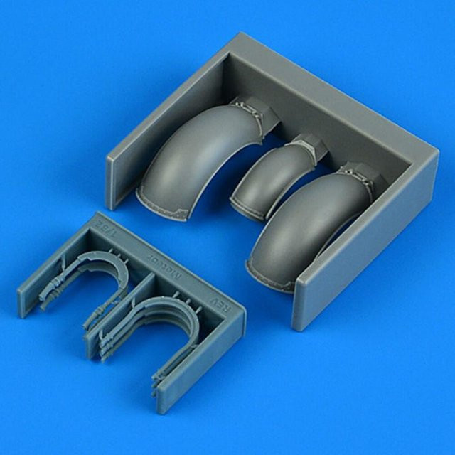 Revell Gloster Meteor F.8/FR.9 - Wheel fenders, Modellbausatz - Bild 1