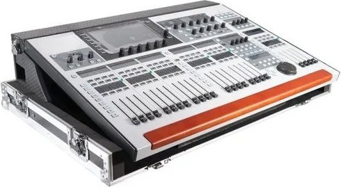 Behringer Wing Digital Audio Mixer Flightcase mit Doghouse - Bild 1